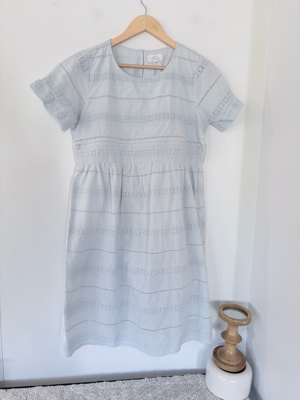 SERAPHINE Sz 8 Blue Eyelet Cotton Maternity Nursing Dress SS Feminine Modest